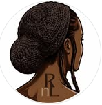 Avatar illustré d'une créatrice : dessin d'une coiffure en tresses et chignon